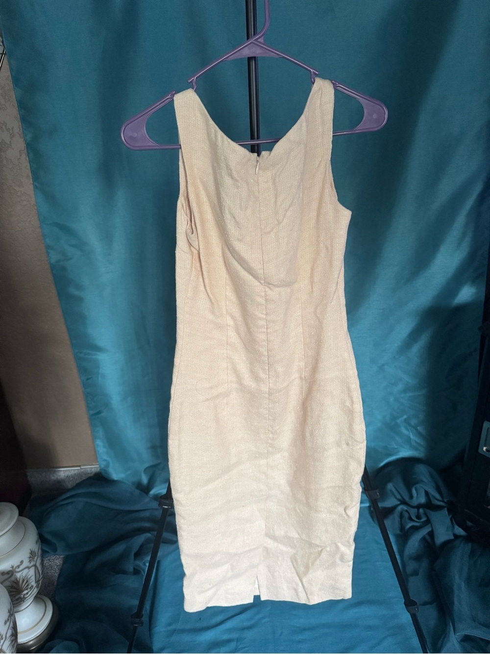 Textured Sleeveless Midi Dress | Minimalist 90s Quiet Luxury - Picture 2 of 6